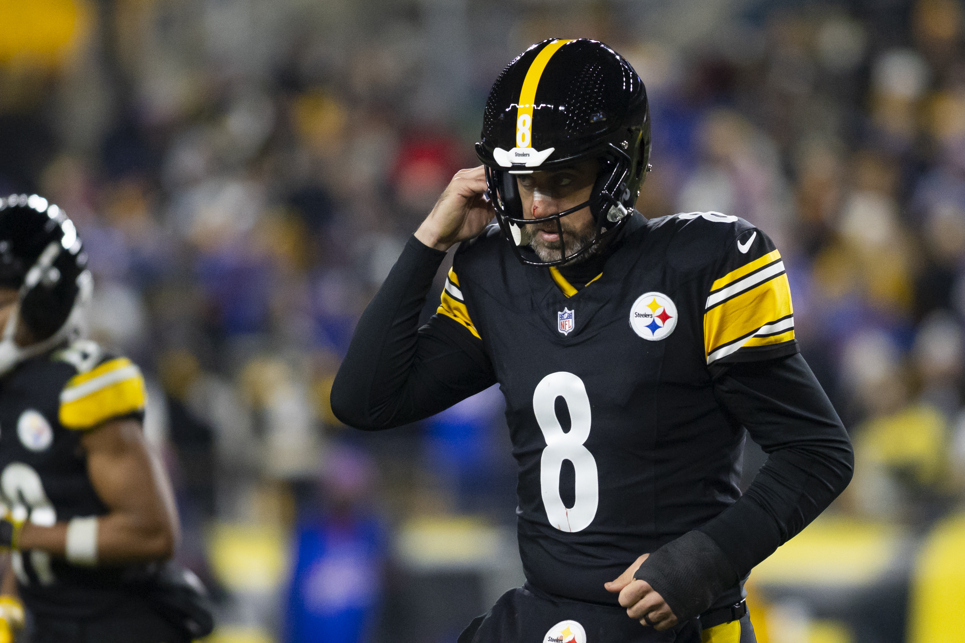 Pittsburgh Steelers quarterback Aaron Rodgers (8) in-game. Pittsburgh Steelers vs. Buffalo BillsKylee Surike | Special to PennLive