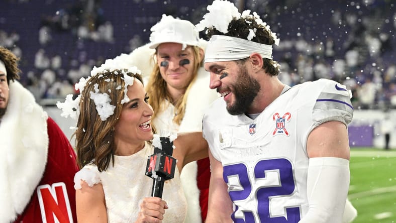Minnesota Vikings safety Harrison Smith interviewing with Dianna Russini (Netflix)