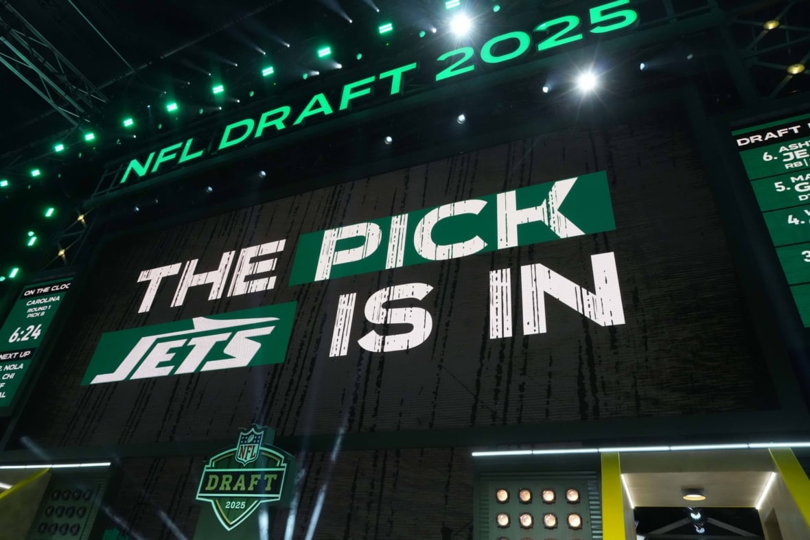 NY Giants and NY Jets Predicted to Make Huge Win-Win NFL Draft Trade?