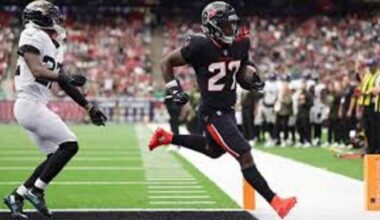 Texans’ Woody Marks, Azeez Al-Shaair back to practice, Aireontae Ersery has hand surgery, Trent Brown sidelined