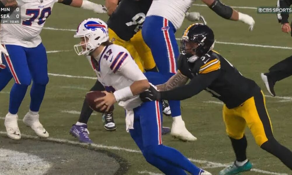 Chris Hoke Believes Steelers Need To Be Less 'Selfish' On Defense: 'Guys Gotta Do Their Jobs'