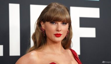 Taylor Swift gifts money to Kansas City Chiefs employees