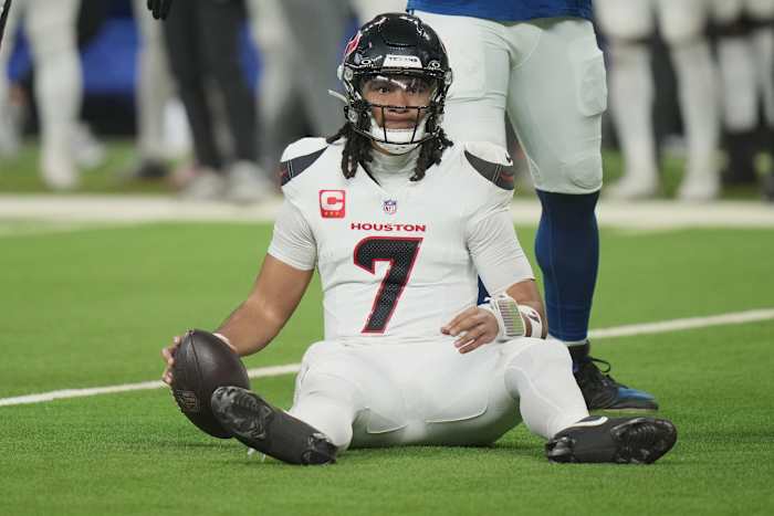 How Texans’ C.J. Stroud shed rust in first game back, ‘back rolling’ in key win over Colts: ‘We’re super dangerous’