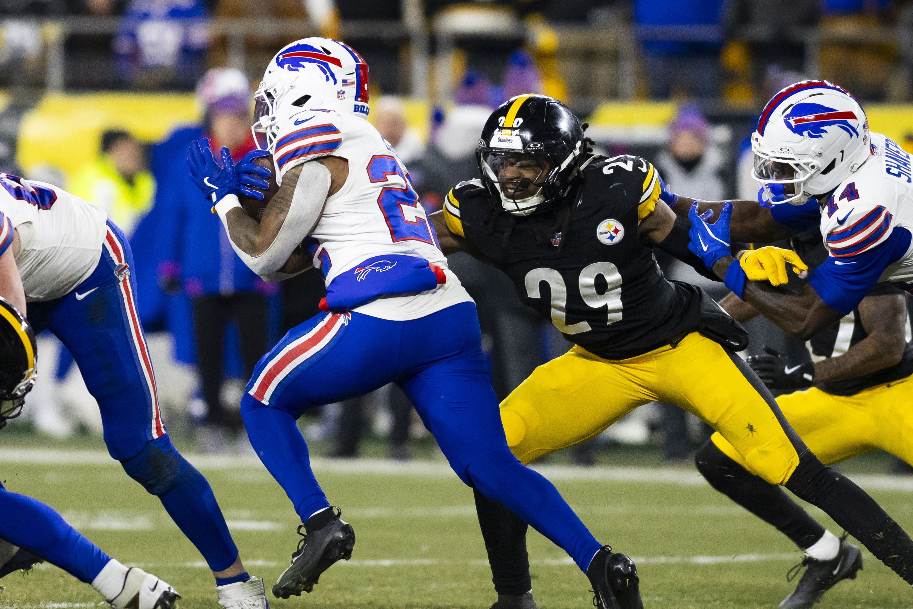 Pittsburgh Steelers safety Kyle Dugger (29)  & Buffalo Bills running back Ray Davis (22) in-game. Pittsburgh Steelers vs. Buffalo BillsKylee Surike | Special to PennLive