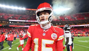 Kansas City Chiefs’ playoff hopes plummet after losing to Houston Texans