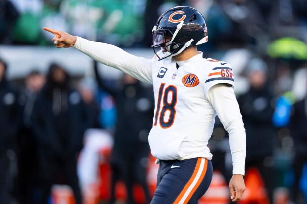 Chicago Bears quarterback Caleb Williams reacts during an NFL football game against the Philadelphia Eagles, Friday, Nov. 28, 2025, in Philadelphia. (AP Photo/Chris Szagola)