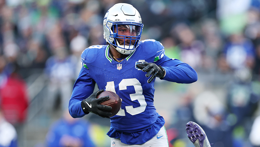 Seattle Seahawks Ernest Jones IV...