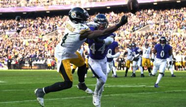 Steelers WR DK Metcalf expected to play vs. Dolphins after going to the hospital for abdominal issue – Sun Sentinel