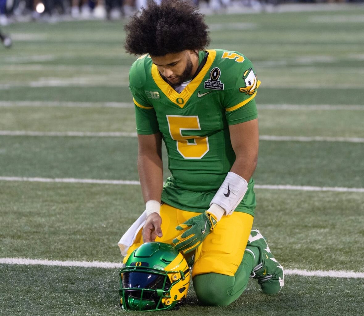 Latest Round 1 Projections, Surprise Team Trades up for QB