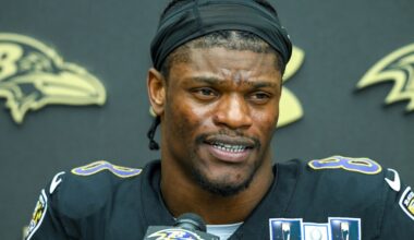 What should the Ravens do with Lamar Jackson?