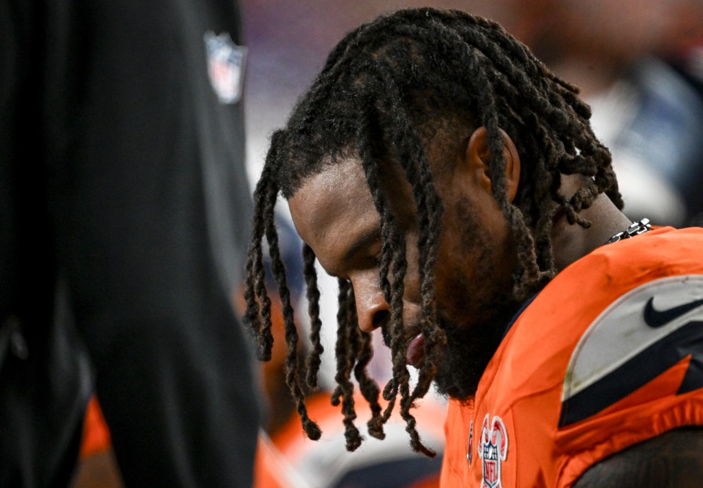 Broncos don't intend to place LB Dre Greenlaw on injured reserve