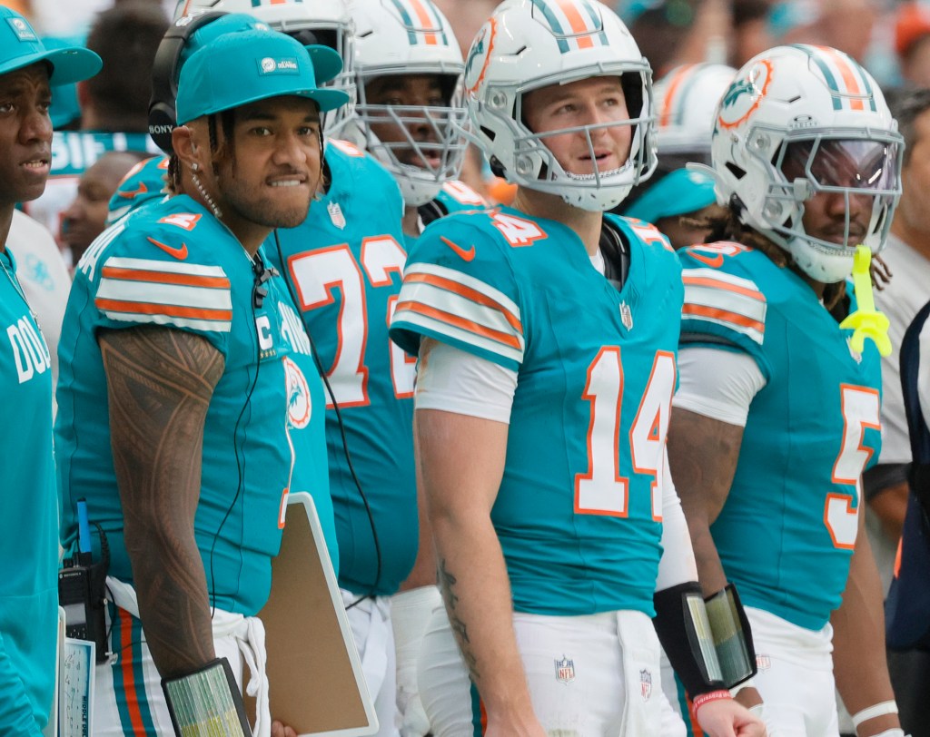 Dolphins' weird week and season got even weirder vs. Bengals