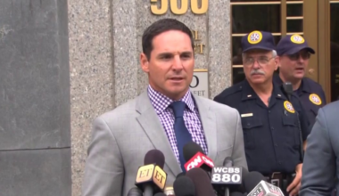 Former Cardinals kicker Jay Feely switches congressional districts in Arizona race