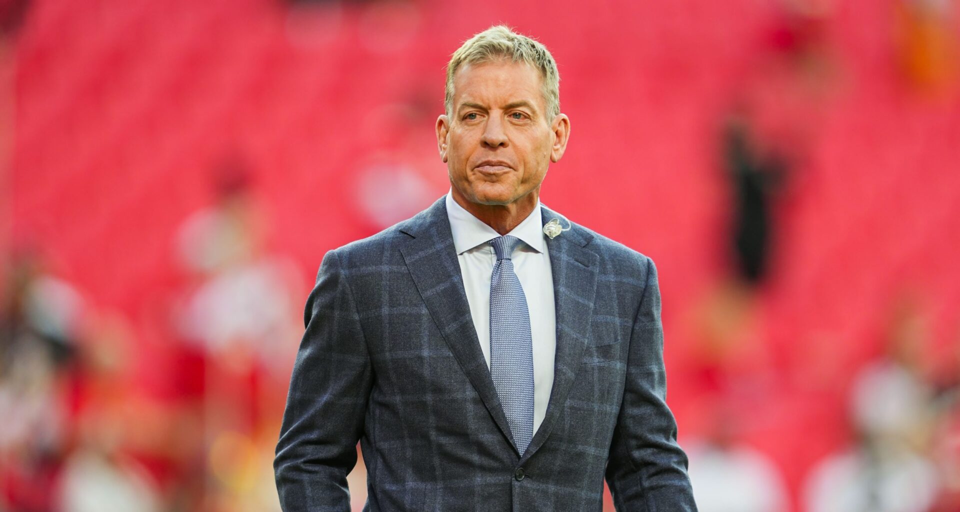 Troy Aikman not thanked by UCLA QB for NIL donation due to school protocol