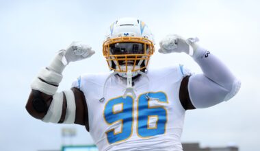 Texans Claim DT Naquan Jones, Waive DB Jalen Mills