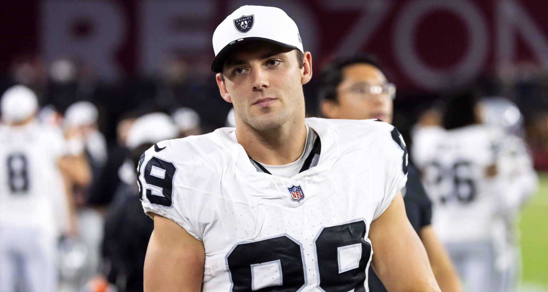 Raiders reportedly place Brock Bowers on IR, ending a bid for a historic season