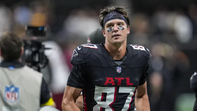 Lane Kiffin offered Falcons' WR David Sills V a QB scholarship in 7th grade image