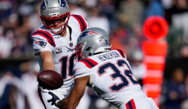 Patriots star Drake Maye hands the ball off to TreVeyon Henderson in a meeting with the Bengals during the 2025 NFL season.