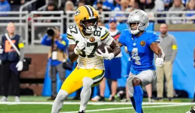 Is Romeo Doubs playing today? Why Packers WR had quiet first half vs. Bears image