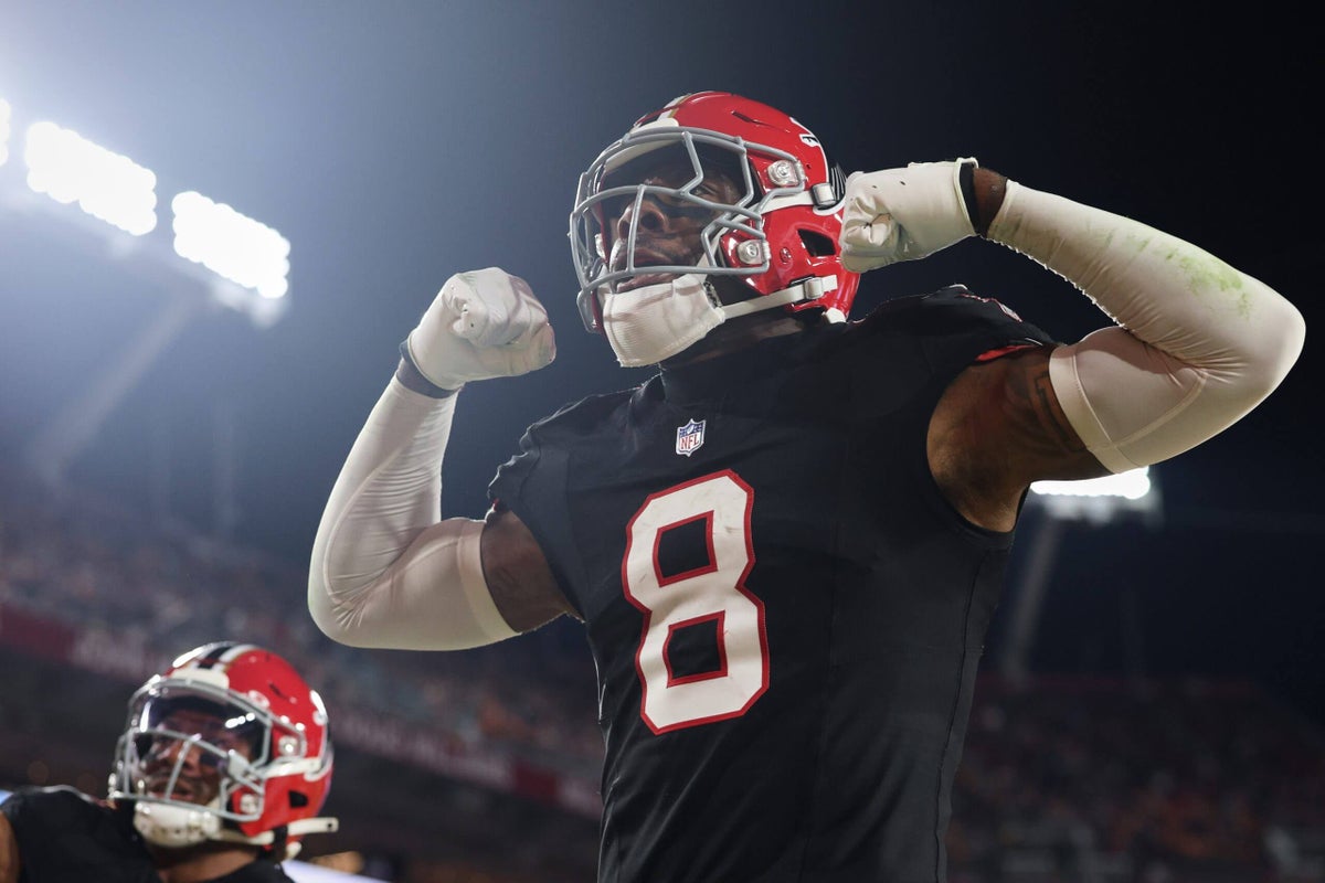 Don’t overthink the fantasy football playoffs. Plus Pitts’ career game and Odunze’s return