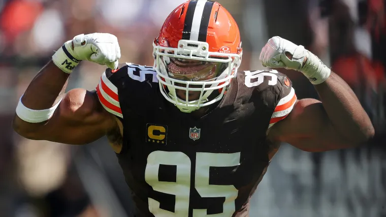Myles Garrett's cleats for Browns vs. Bills are worthy of NFL sack record image