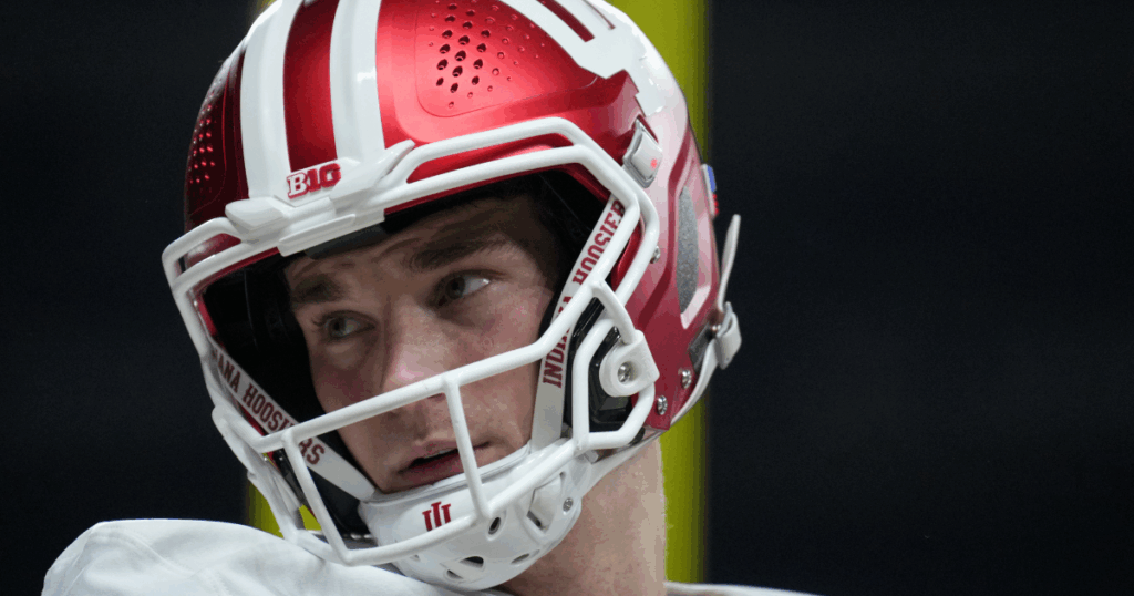 Indiana QB Fernando Mendoza