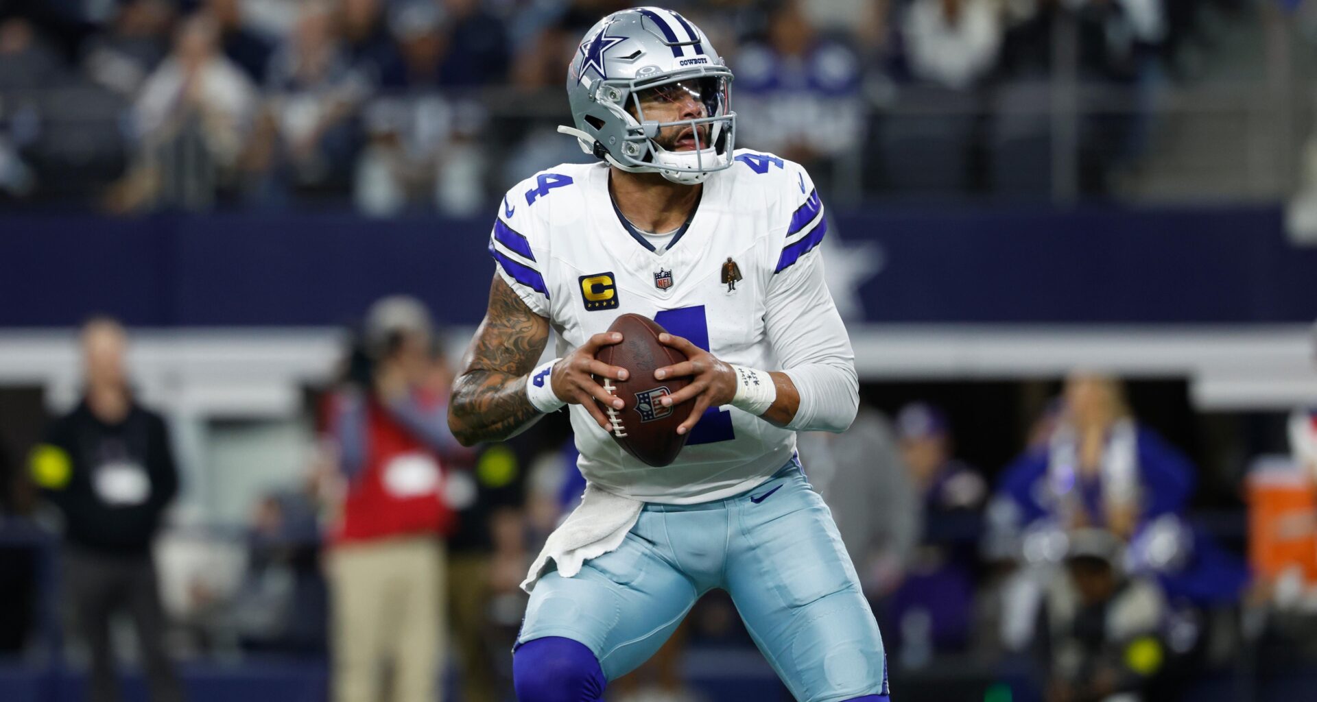 Dak Prescott 'Absolutely' Wants to Play Regardless of Cowboys' Playoff Odds