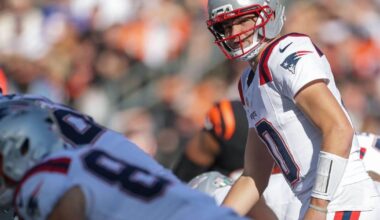 NFL Week 15 scores, live updates: Inactives, playoff standings, predictions, odds and latest news