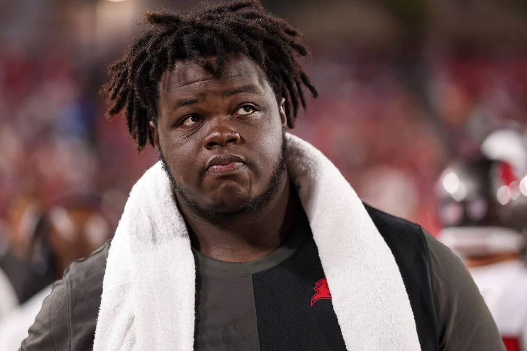 Pewter Pulse: Is Desmond Watson'S Career With The Bucs, Nfl Over? 2 Bucs Dt Desmond Watson