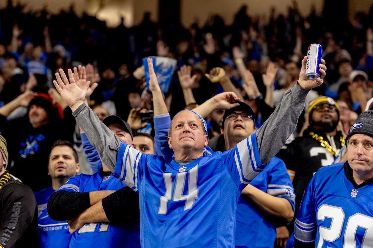 ‘My head is spinning’: Wild sequence, dreadful showing sinks Detroit’s playoff hopes