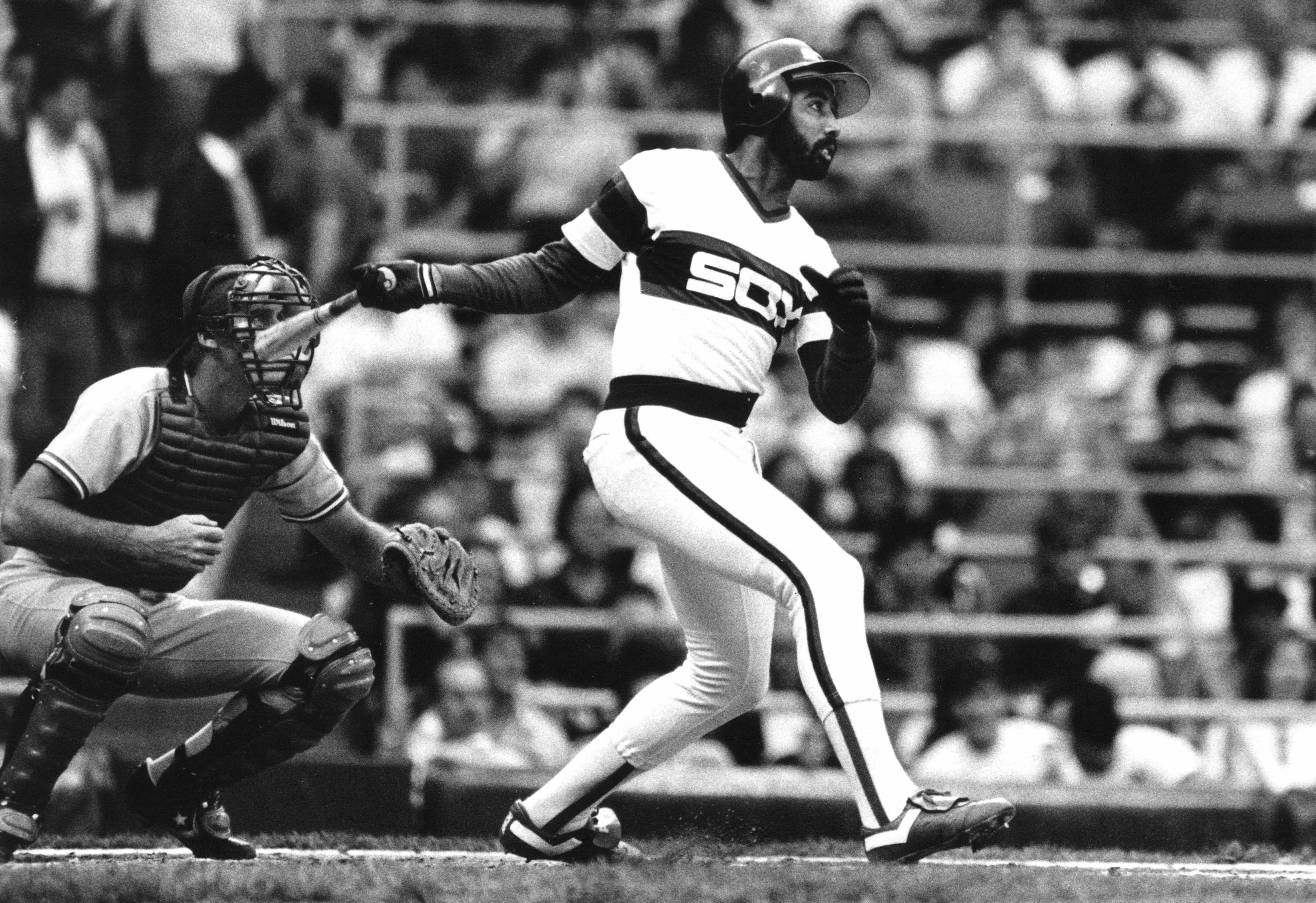 Harold Baines rips an RBI double off the Royals' Charlie Leibrandt during a 4-2 White Sox victory on May 16, 1986.