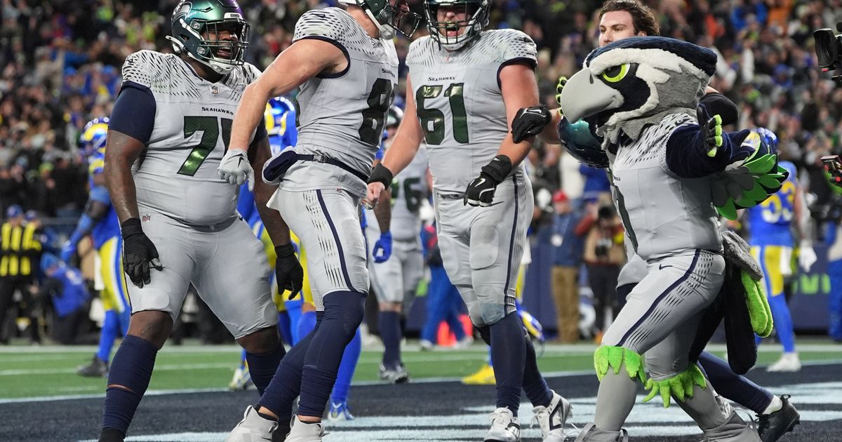 Seahawks rally from 16-point deficit and stun Rams 38-37 in OT to move atop NFC West :: WRAL.com