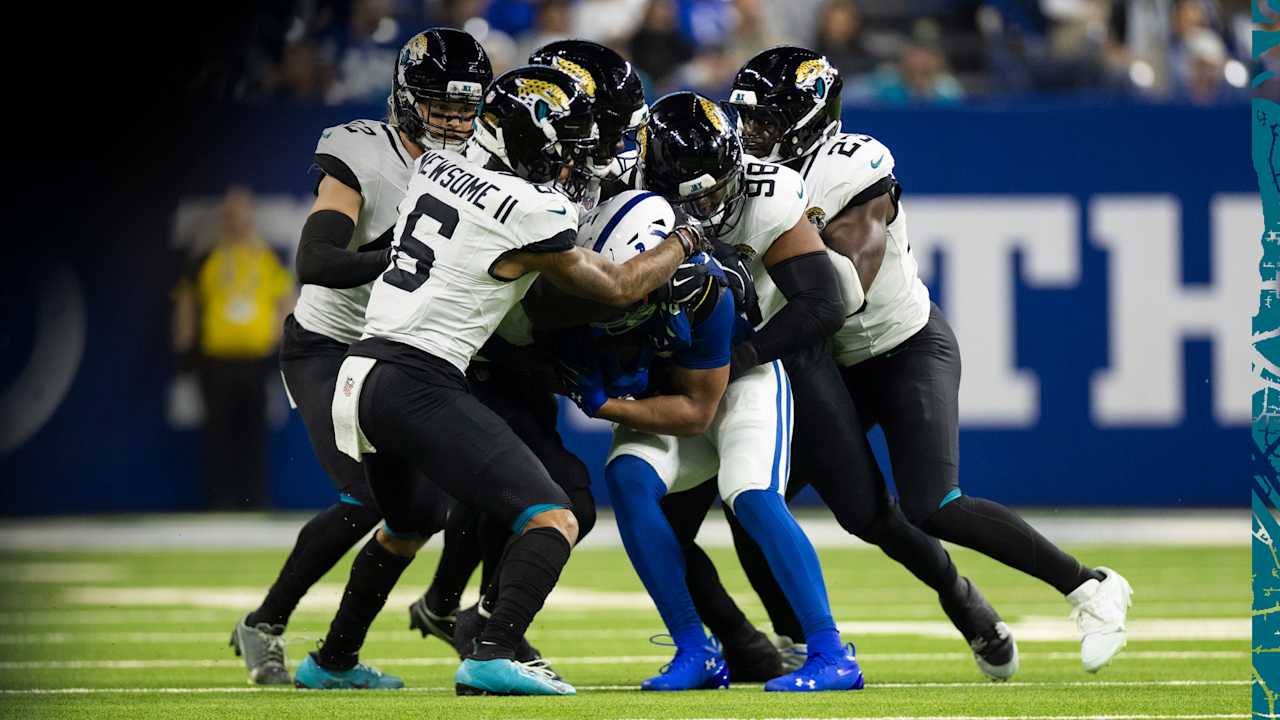 HC Liam Coen on Team Mentality Ahead of Regular Season Finale vs. Titans