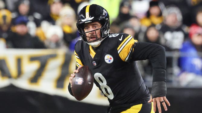 Pittsburgh Steelers quarterback Aaron Rodgers. 