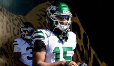 Tanner Engstrand can't contain excitement for Jets' AD Mitchell