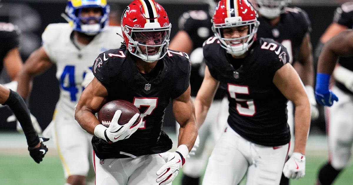 Robinson runs for 195 yards, Stafford throws 3 INTs and Falcons upset Rams 27-24 on 51-yard field goal