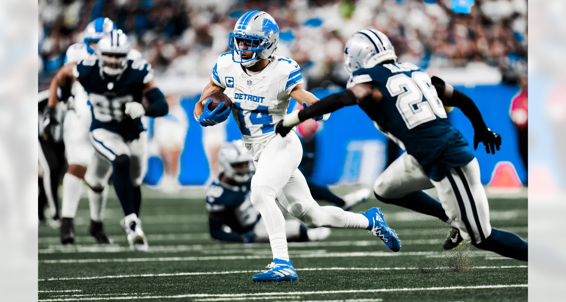 Lions keep playoff hopes alive with 44-30 win over Cowboys – The Oakland Post