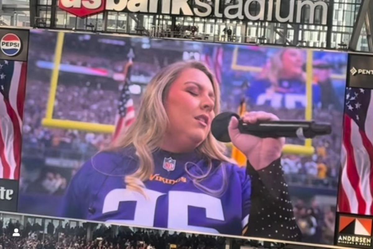 SE MN's Cori Kennedy Performs National Anthem at Vikings Game