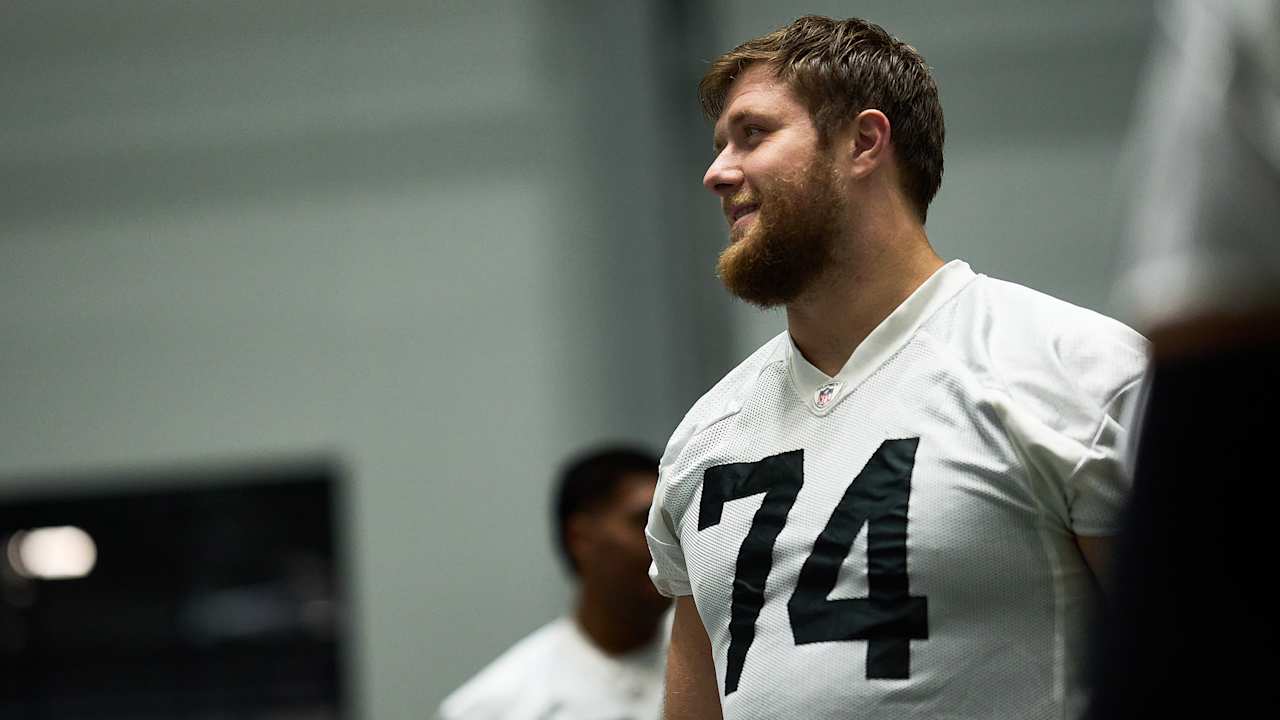 Raiders tackle Kolton Miller returns to practice