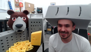 Demand for cheese grater foam hats spike following Bears win over Packers