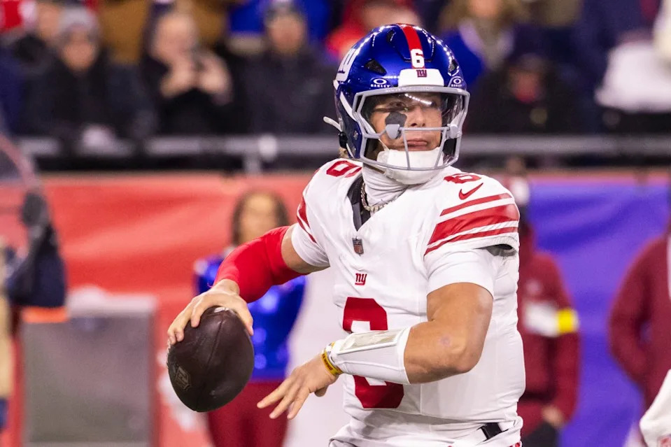 Quarterback Jaxson Dart of the New York Giants looks for the open man during the first quarter at Gillette Stadium, Monday, Dec.. 1, 2025, in Foxborough, MA. Corey Sipkin for the NY POST