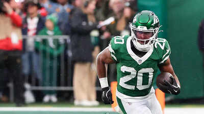 Will Breece Hall play tonight against the Jacksonville Jaguars? Latest injury update on the New York Jets’ star RB
