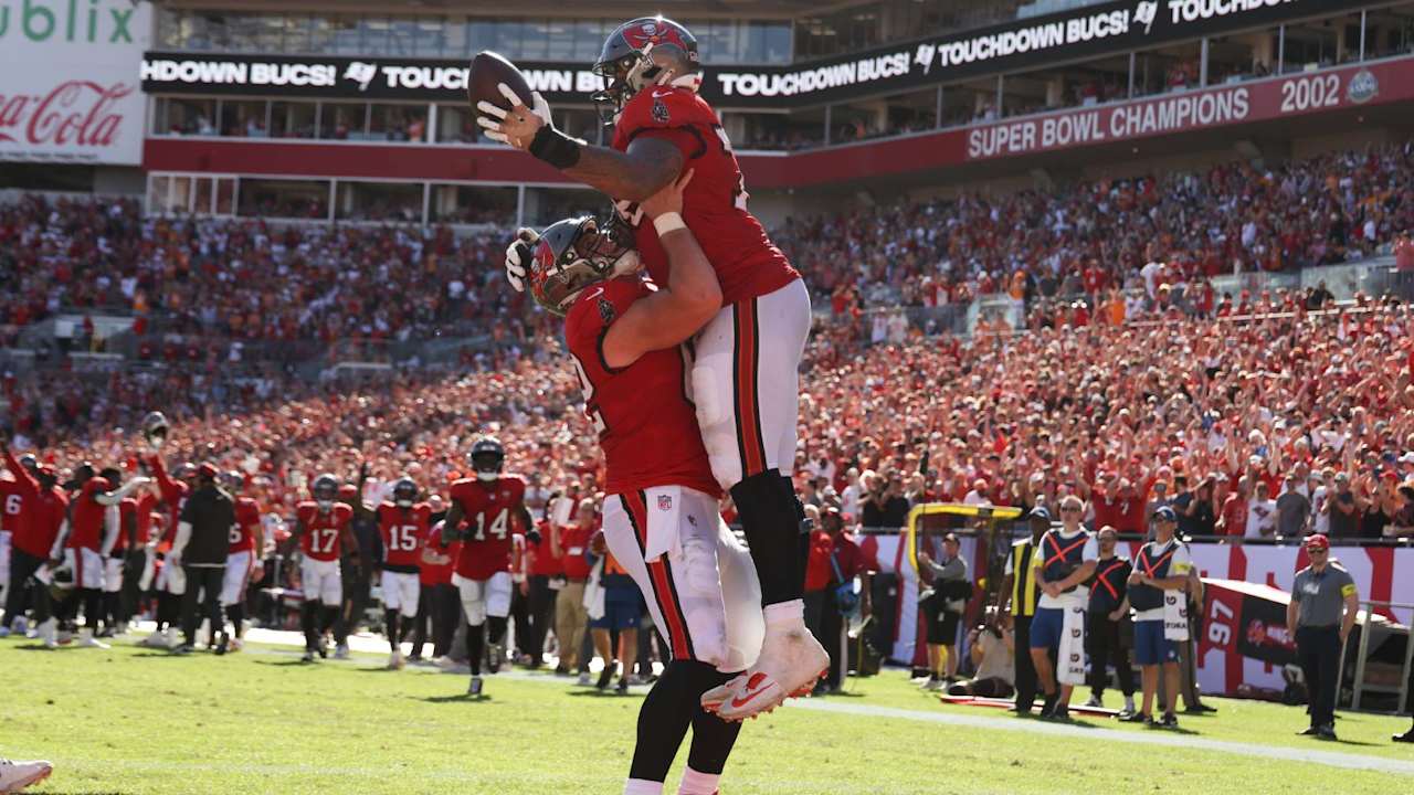 Buccaneers' Tristan Wirfs hauls in first offensive lineman TD catch of 2025 season