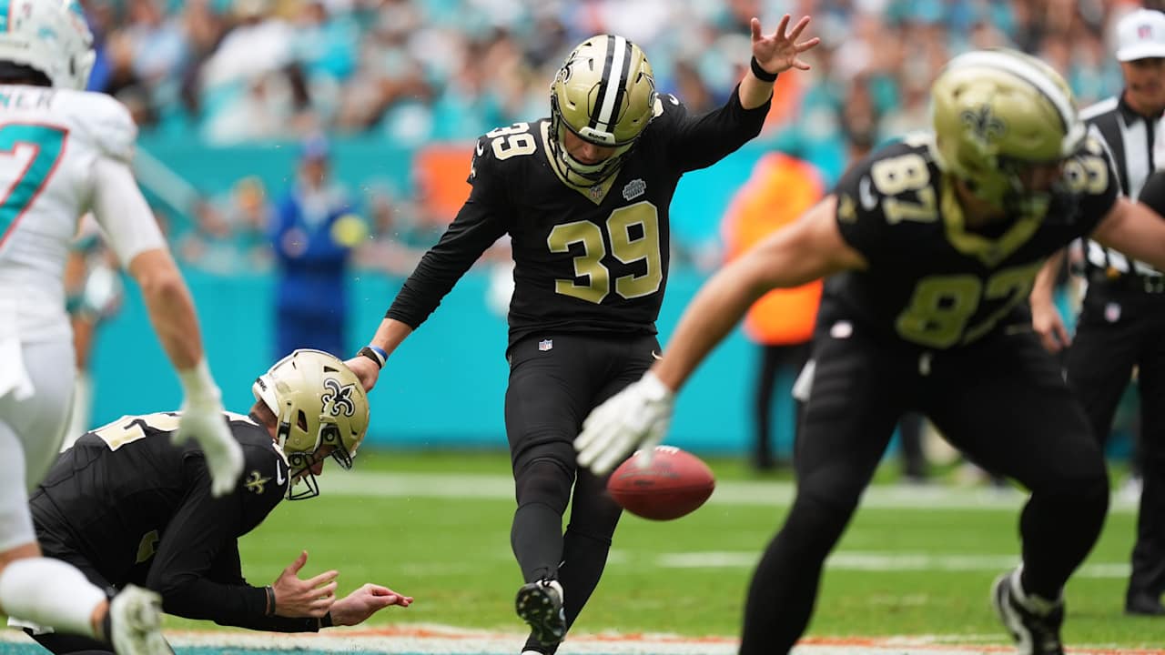 Saints K Charlie Smyth, former Gaelic football player, boots 56-yard FG in NFL debut