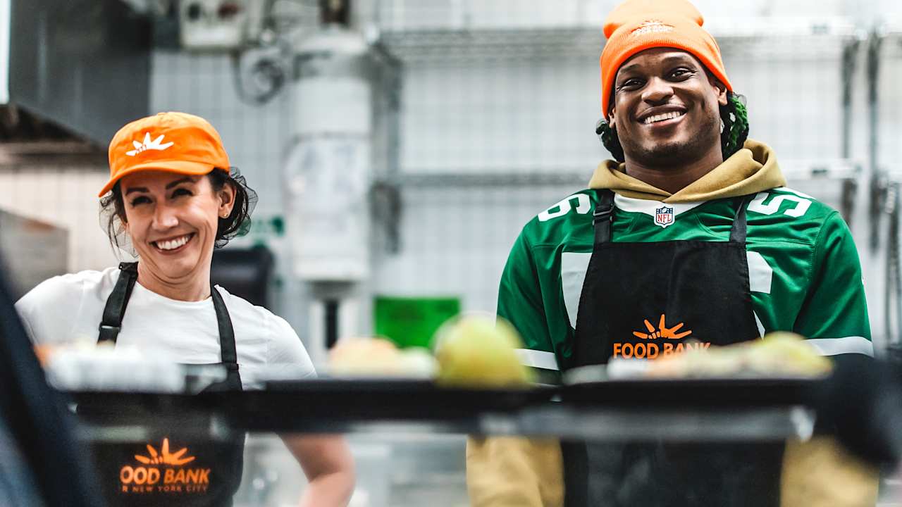 Quincy Williams Named Walter Payton NFL Man of the Year Jets Club Winner