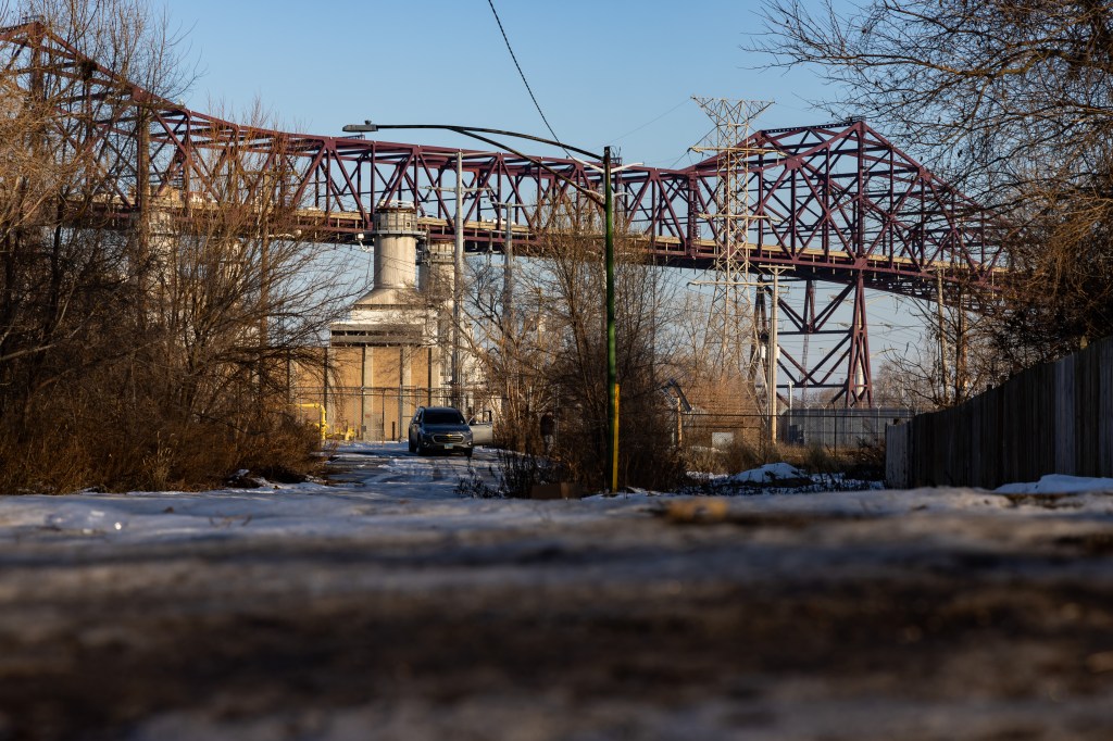 Can Chicago Bears owners find happiness in Indiana?