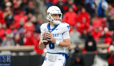 Oregon offensive coordinator and quarterbacks coach Will Stein throws during practice with the Oregon Ducks Saturday, April 6, 2024 at the Hatfield-Dowlin Complex in Eugene, Ore. (© Ben Lonergan/The Register-Guard / USA TODAY NETWORK)