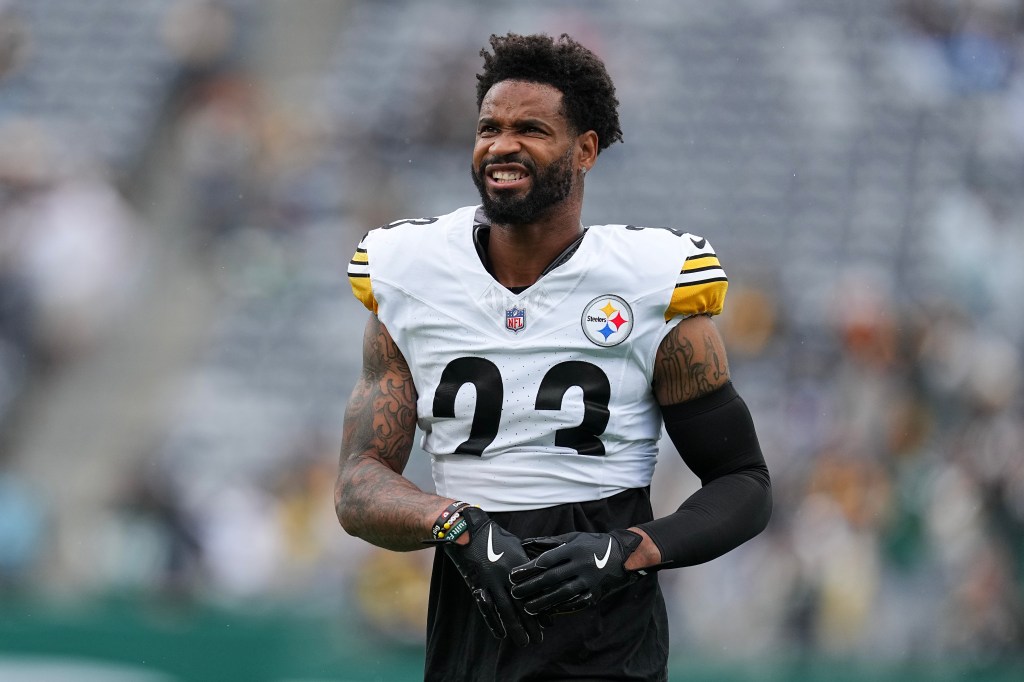 Darius Slay of the Pittsburgh Steelers before a game.