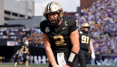 CBS Sports college football awards: Best player, coach, freshman from 2025 season