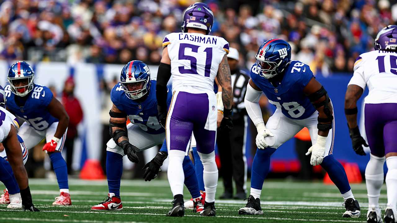 LT Andrew Thomas, C John Michael Schmitz exit with  injuries; G Jon Runyan inactive